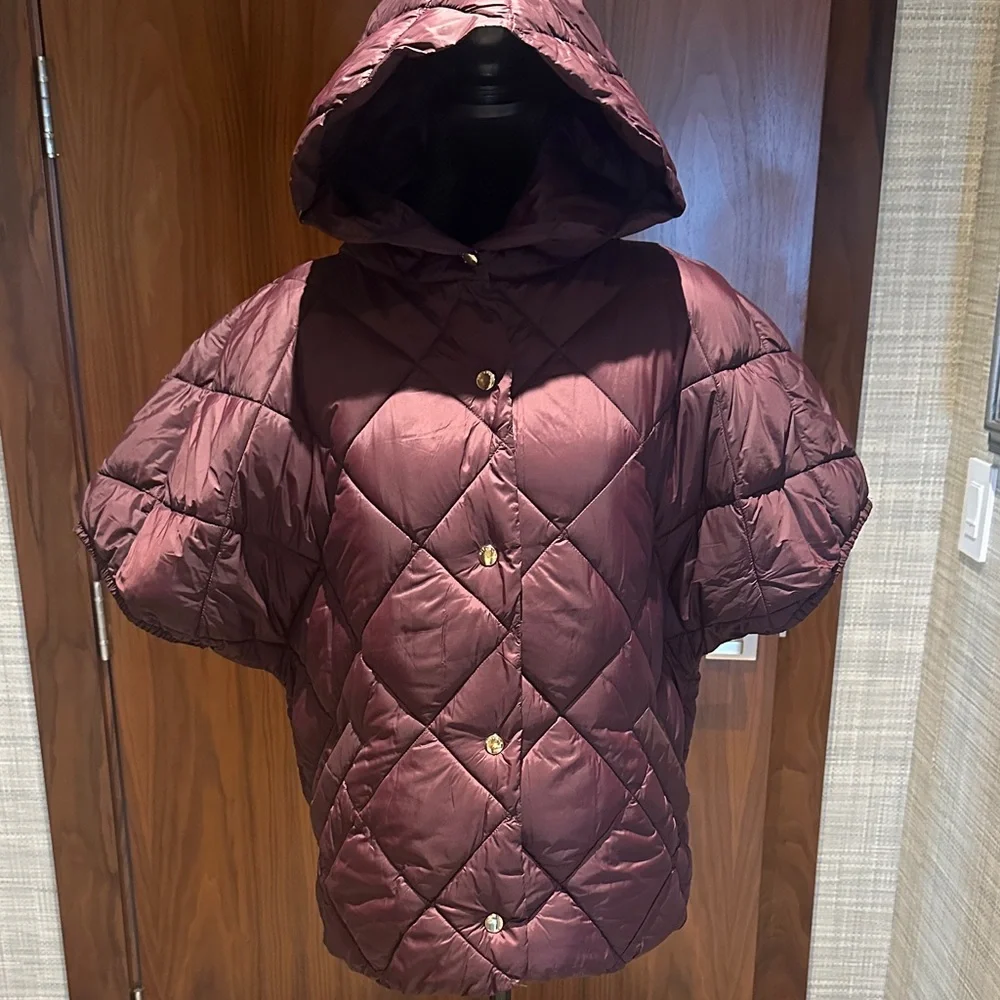 Women's Quilted Puffer Jacket - Burgundy